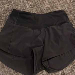 Lulu lemon shorts size 2 speed up 2.5”